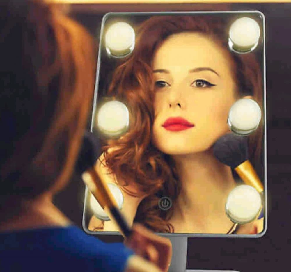 LED OGLEDALO SA SIJALICAMA 2